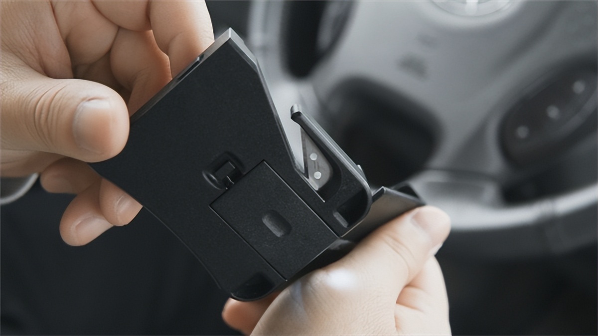 麦思德破窗锤,测评破窗器真的好用吗