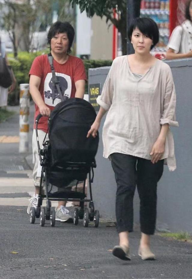 丑到让岳父称恶心，日本女神的老公为什么又老又丑，有的还特别渣