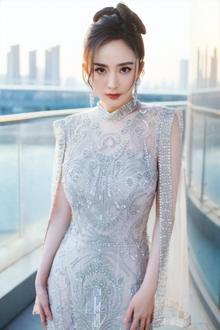 杨幂王鸥家庭,杨幂被后妈欺负争夺家产下集