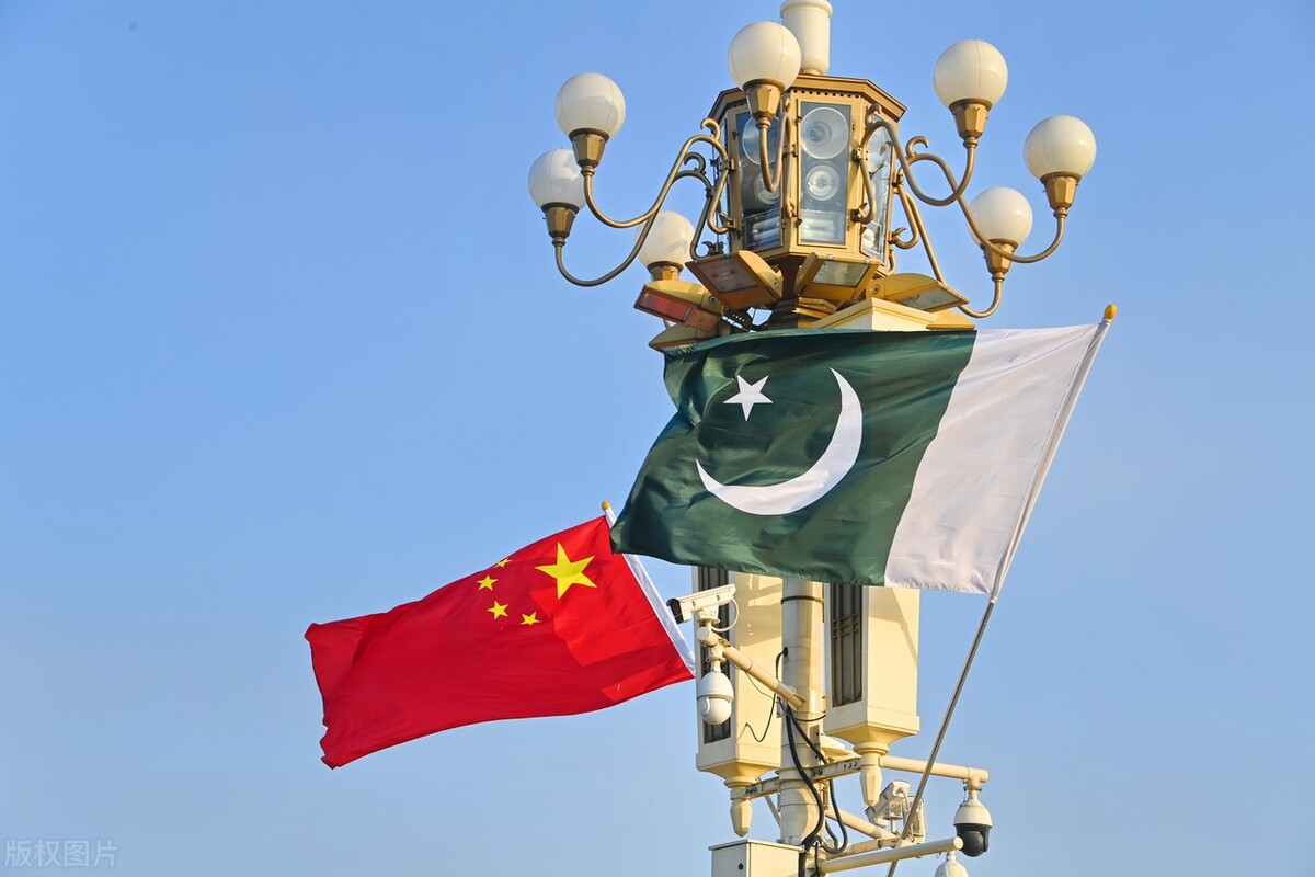 辽宁舰退役会被送到哪,辽宁舰退役后会给海警吗