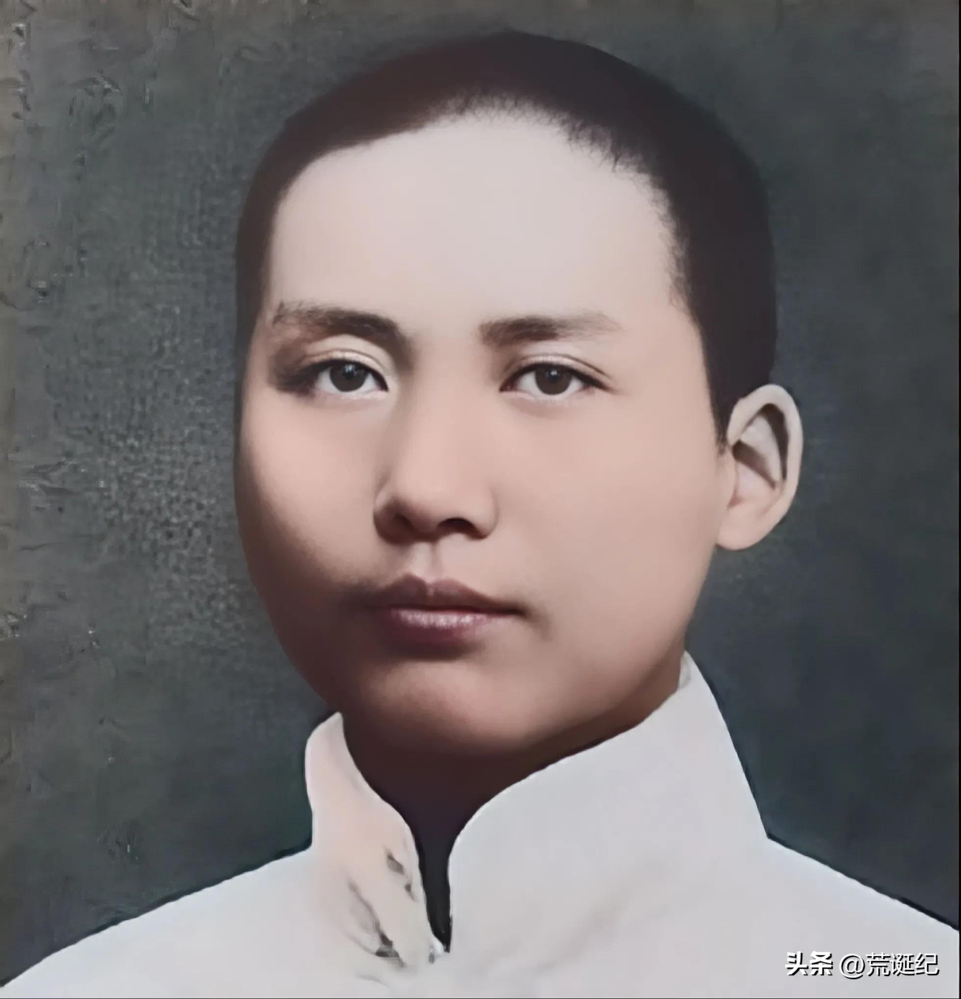 毛主席出生时，教书先生为何给他起了“*东泽**”这个名字？