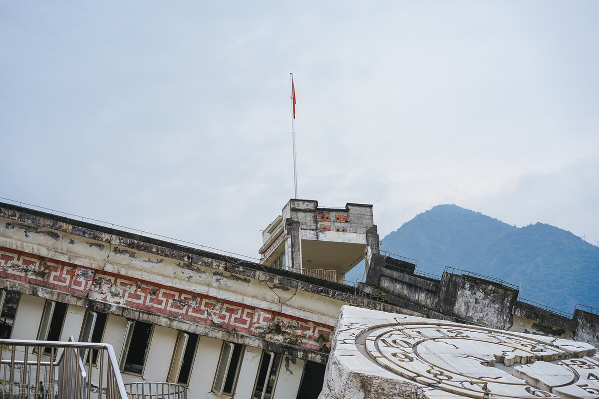 汶川地震女英雄雷楚年出狱,汶川地震15年前救的女孩