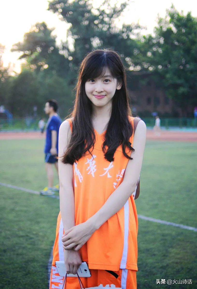 春风十里，不如你！章子仪与章泽天同框，会产生怎样的化学反应？