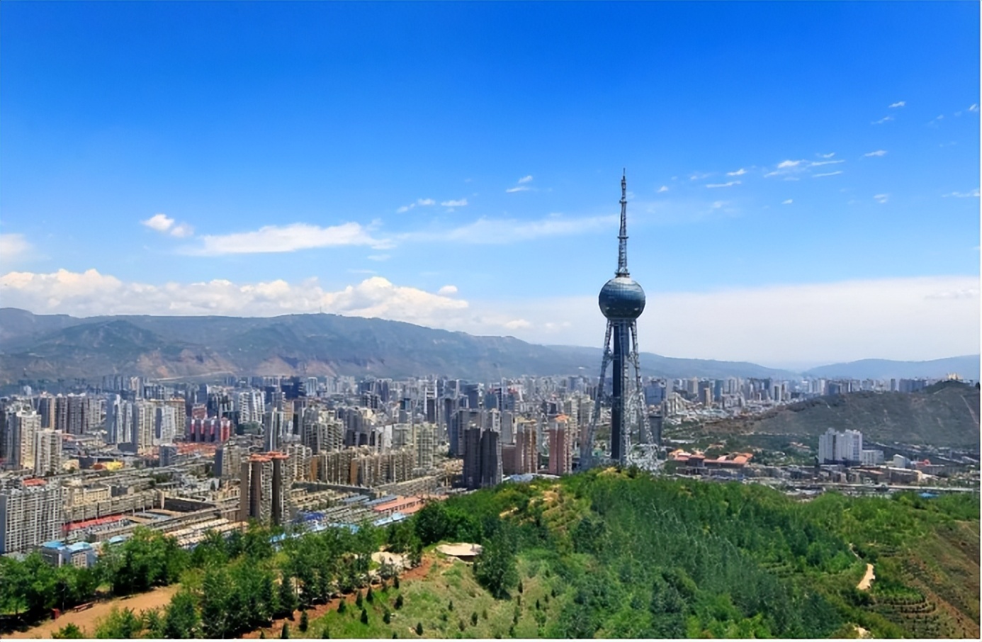 去西宁租车还是坐大巴去青海湖,中秋国庆西宁租车自驾价格明细表