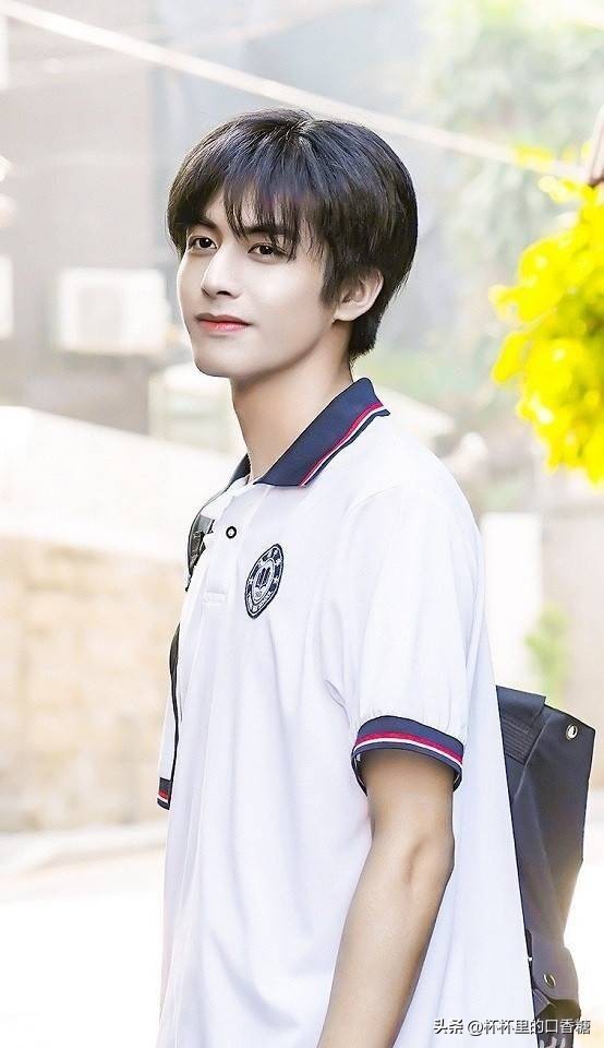 肖战罗云熙宋威龙王一博,男生认为肖战和宋威龙谁更帅