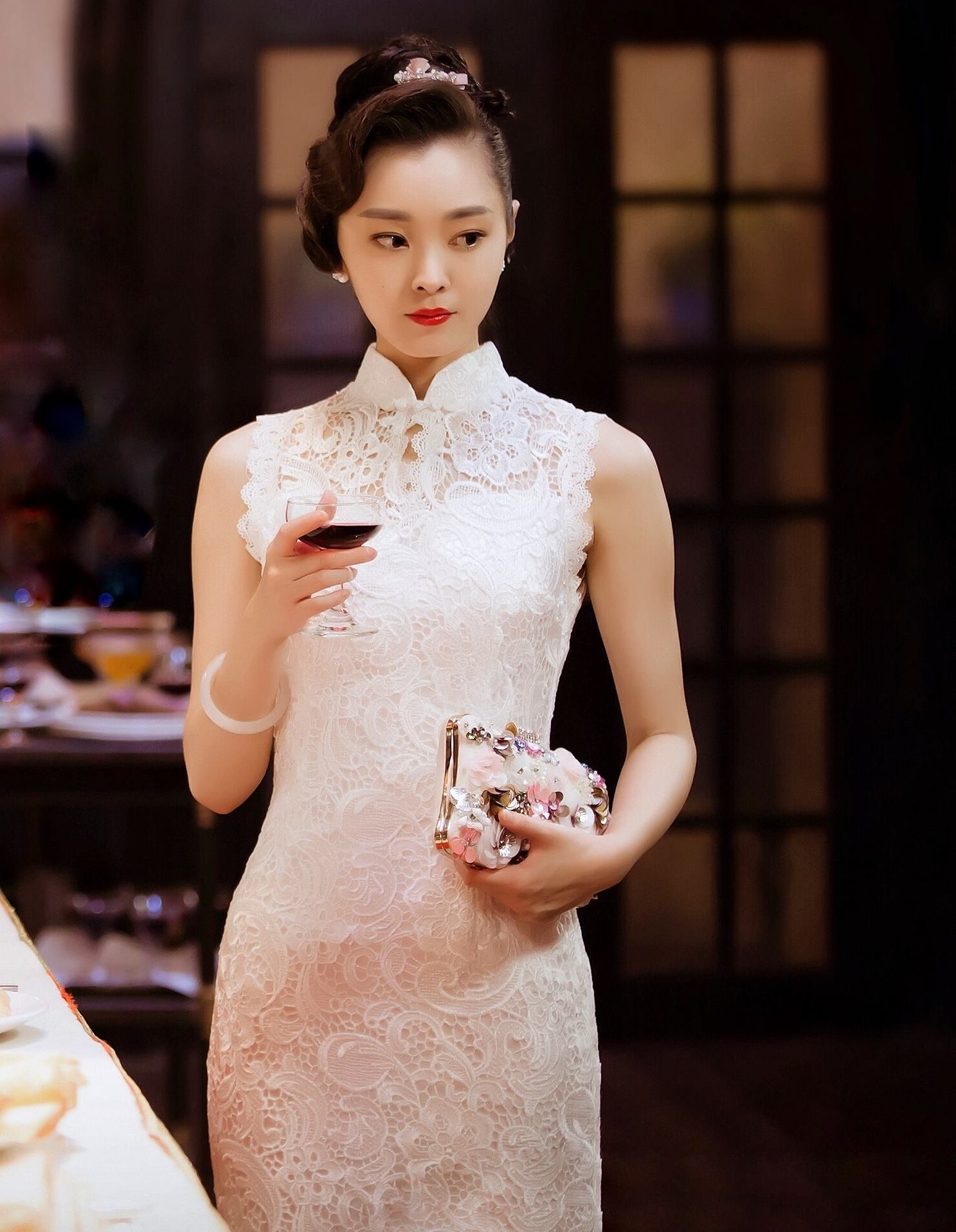 “十位”穿旗袍的女星，她们集温柔、妩媚、性感、撩人于一身！