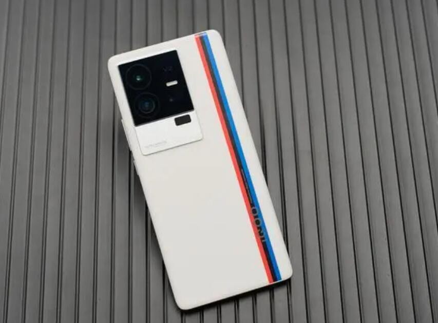 2024年最适合玩游戏的手机推荐,618最适合游戏党的千元手机