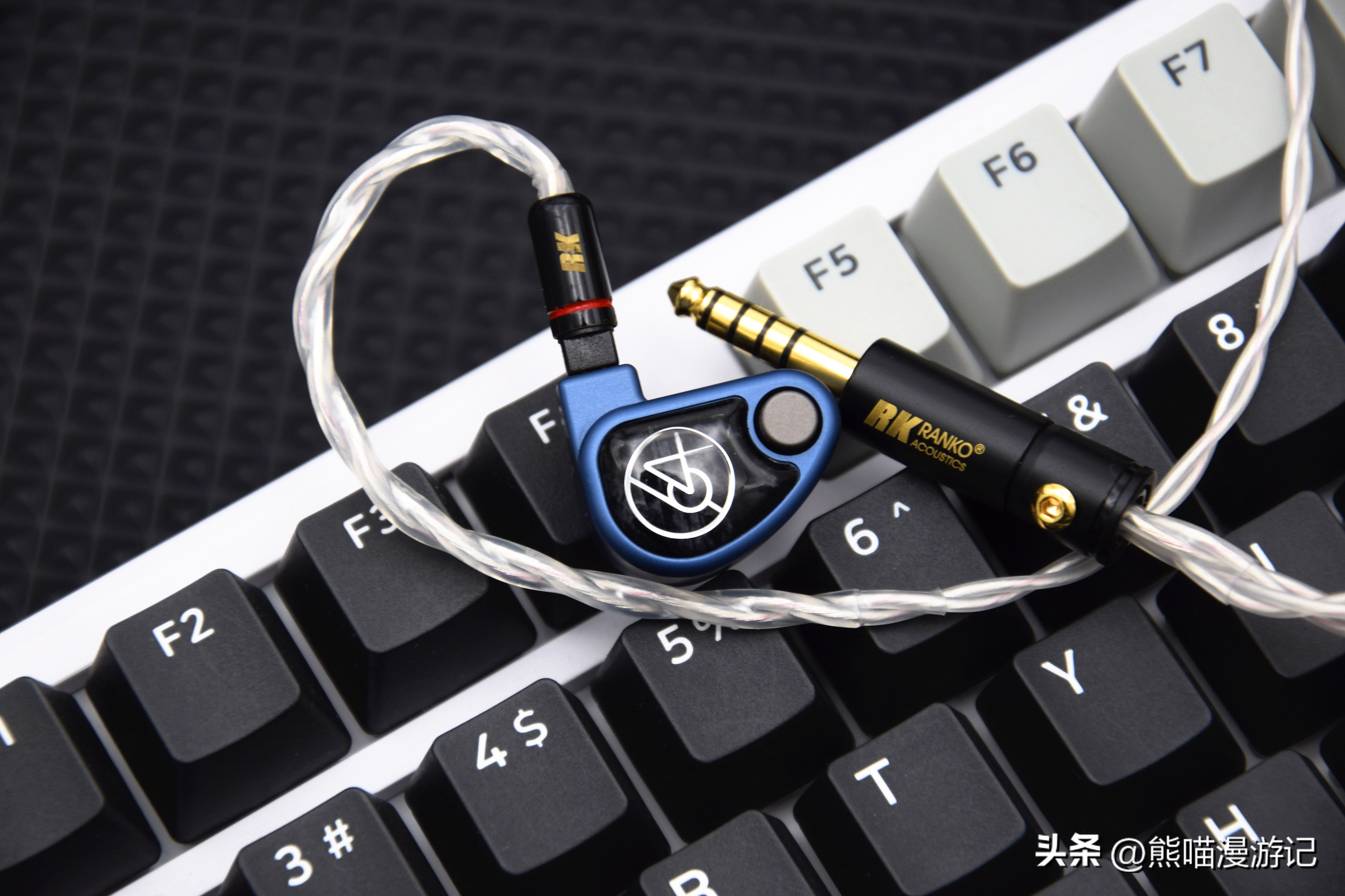 听觉盛宴!解析素质与宽松耐听细腻融合!64AudioU4sHiFI耳机评测