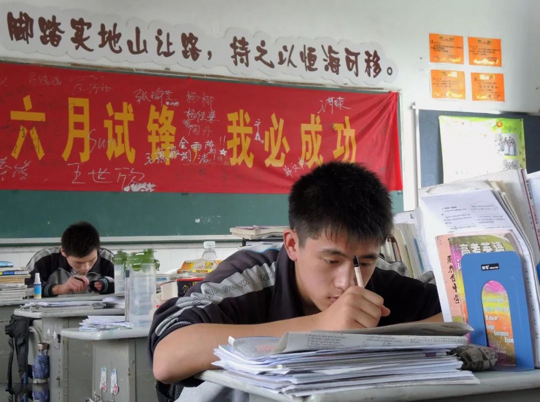 耳聋耳鸣怎么办只需一招给你缓解,小孩感冒引起的耳鸣怎么快速缓解