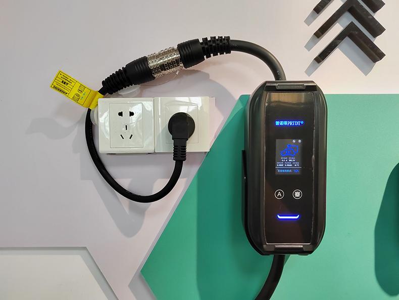 领克06新能源充电说明,领克06新能源家用充电怎么充