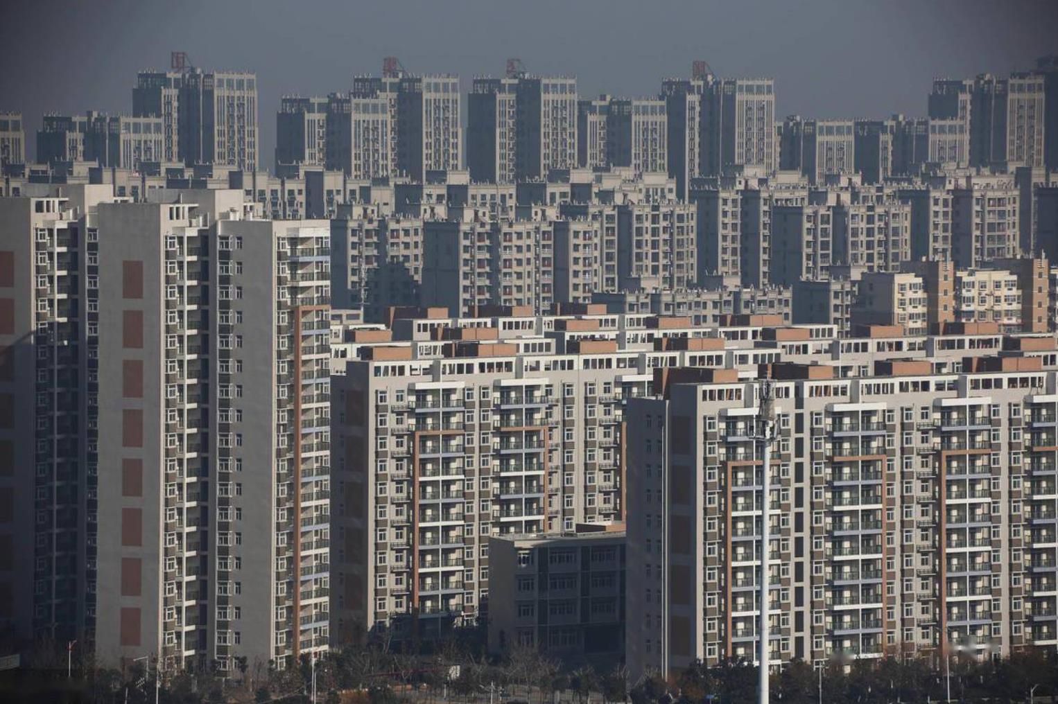 房产价值高估违法吗,房产价格的底层逻辑与走势