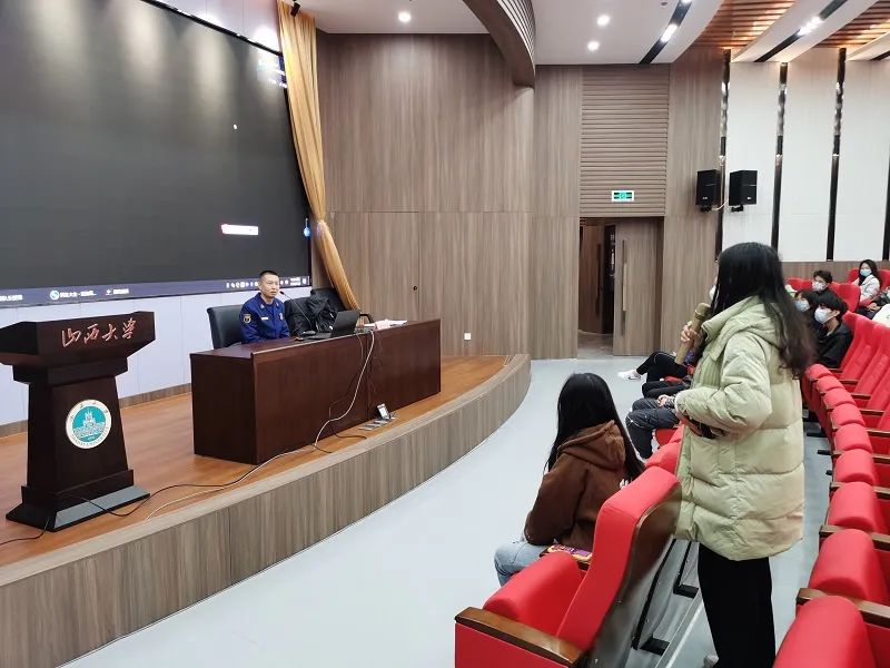 11月9日是消防安全宣传教育日,消防安全宣传月公益讲座