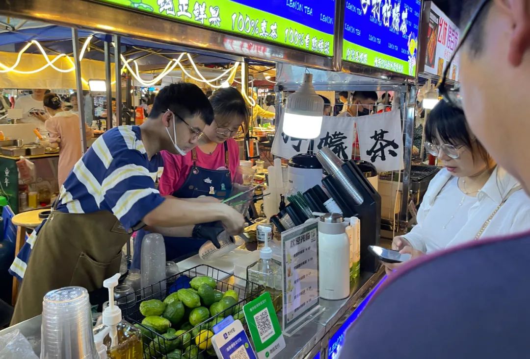 重庆夜市打卡点,重庆夜市民心佳园
