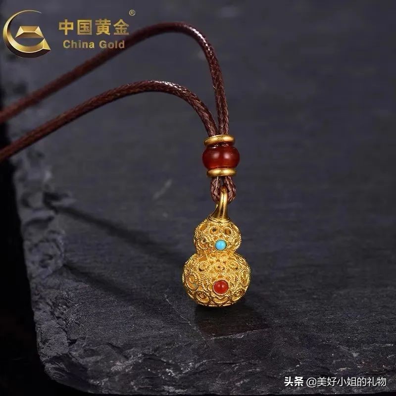 母亲节礼物项链黄金推荐,母亲节礼物排行榜前十名黄金饰品