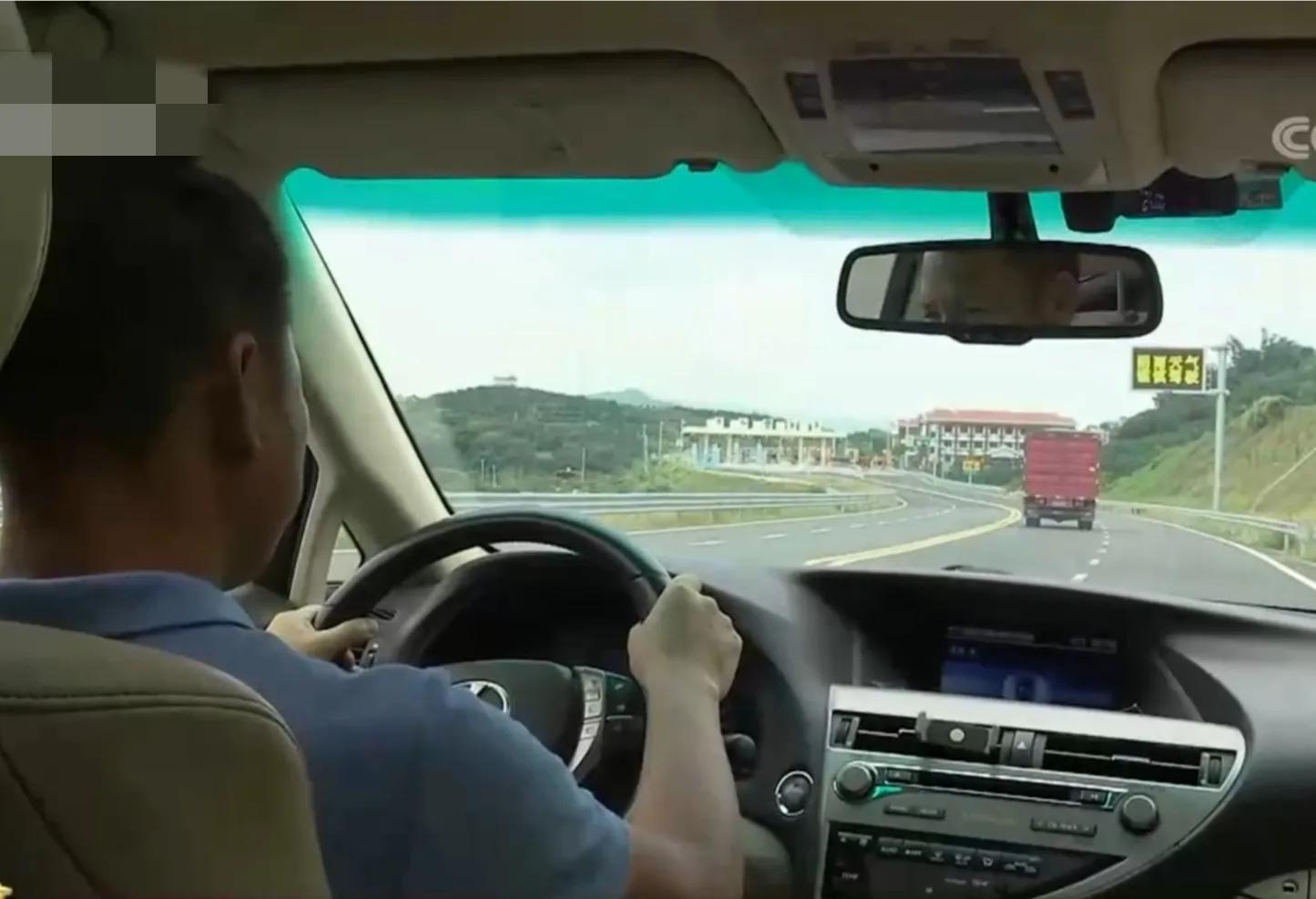 湖南小伙承包五千亩四年赚上千万,90后小伙承包15亩果园