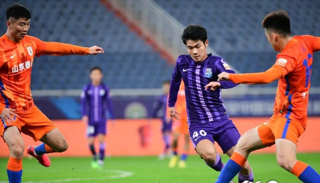 中超25轮最新战报泰山,现场直播中超第十一轮三镇vs泰山