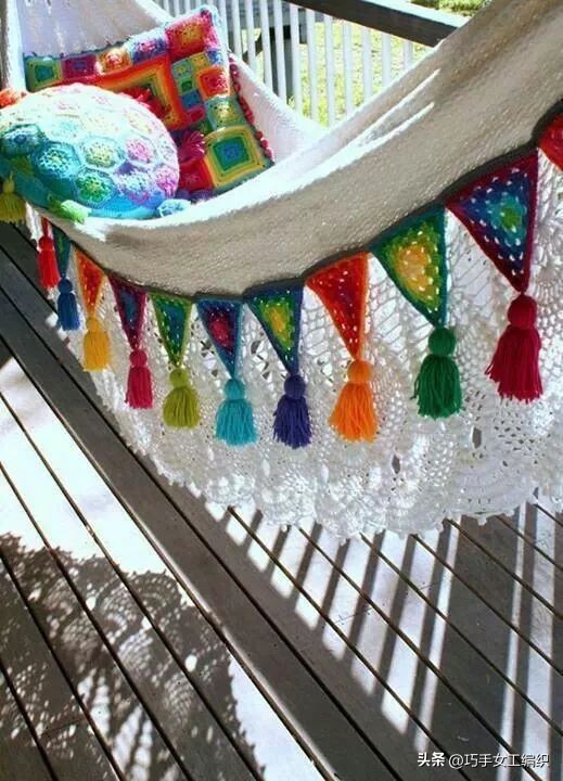 别再只会钩床罩，钩一张这样的吊床简直好用到你不信