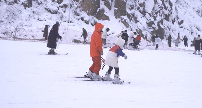 离乐山最近的滑雪场,乐山滑雪温泉