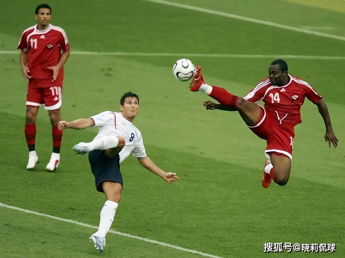 18-19鑻辨牸鍏拌冻鎬绘澂鍐犲啗,鑻辫冻鎬绘澂鍝堢壒灏旀郸vs绱㈠埄鍝堝皵