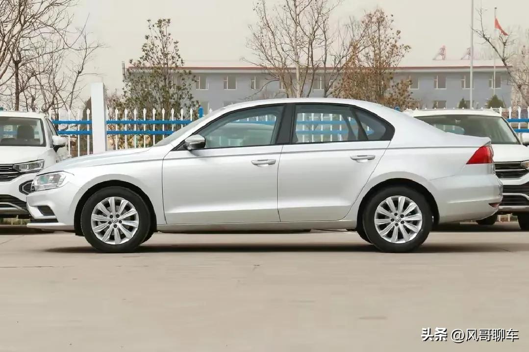 宝来传奇英朗哪款更值得买,宝来传奇1.5l对比别克英朗