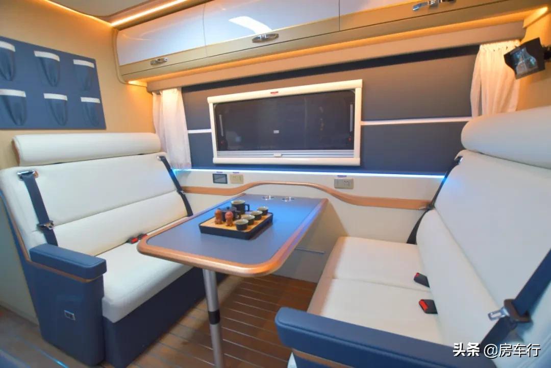 最新款进口顶级依维柯b型房车,依维柯房车推荐10万到20万之间7座