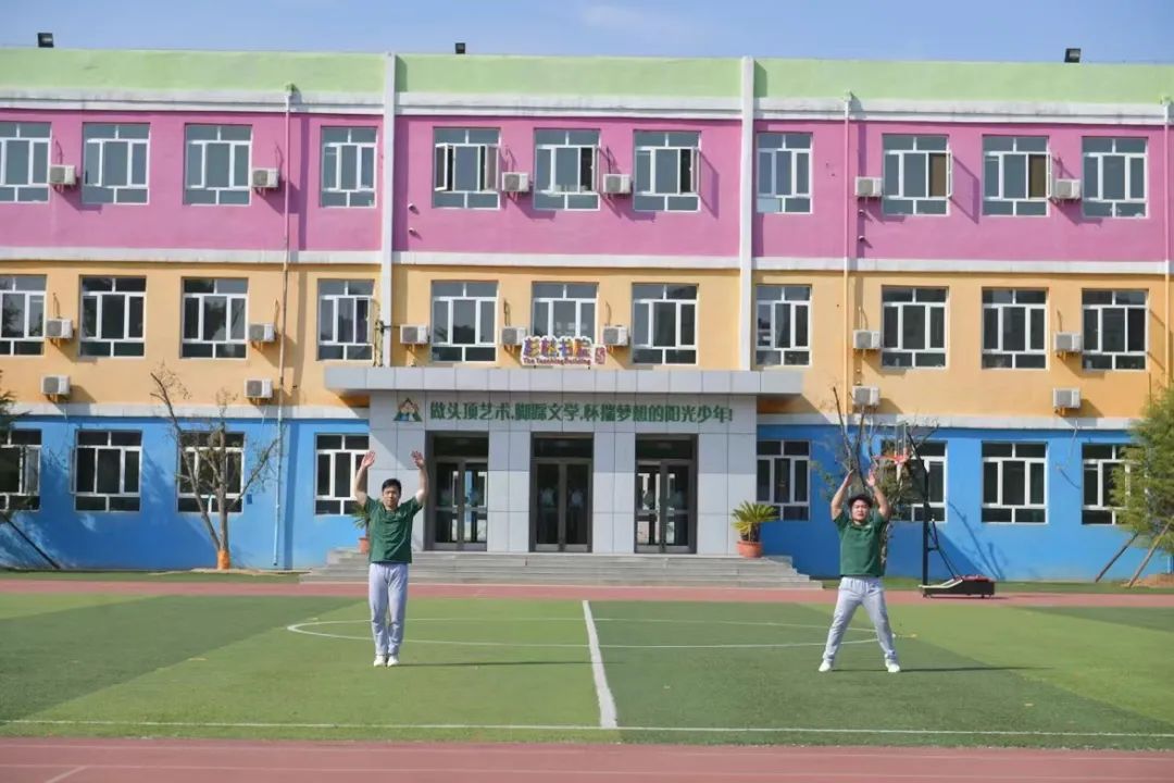 对刘畊宏的描写,刘畊宏很拽的角色