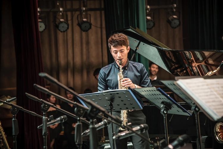 萨克斯与单簧管的区别,萨克斯和单簧管指法