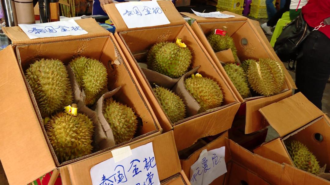 外地人来南宁实现水果自由,广西人的“水果自由”是这样的