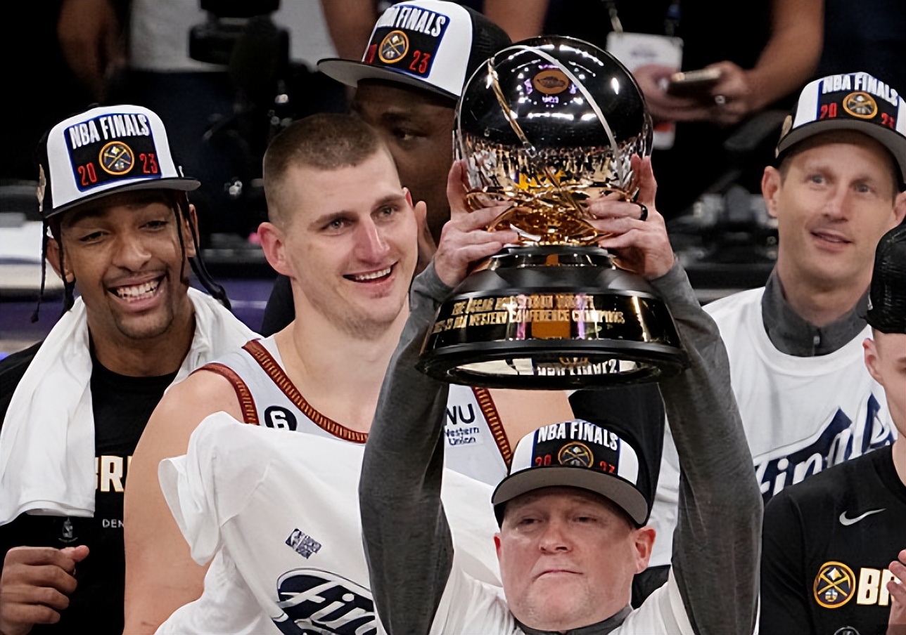 累了？被横扫，老詹道出输球真因！