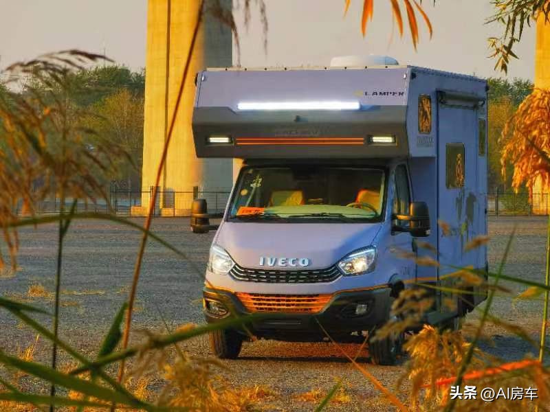 空间和配置都不错,续东2022定制洲际旅行版房车