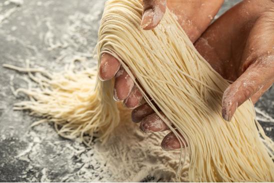 面条哪的好吃？经评选，全国这6大面条榜上有名，看有你家乡的没