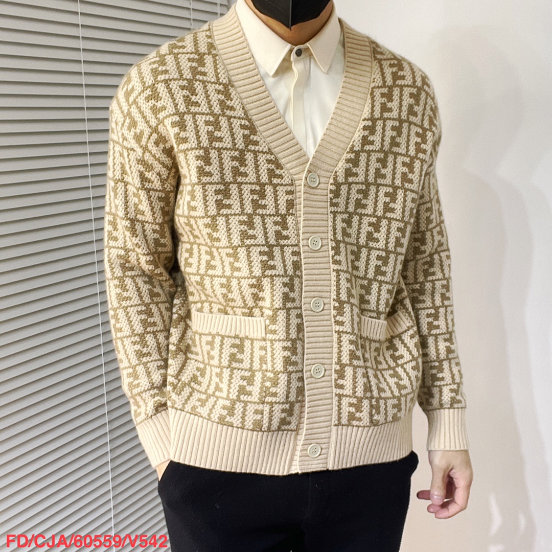 Fendi芬迪2023秋冬高级定制系列,FENDI芬迪全皮限量款大象灰花朵