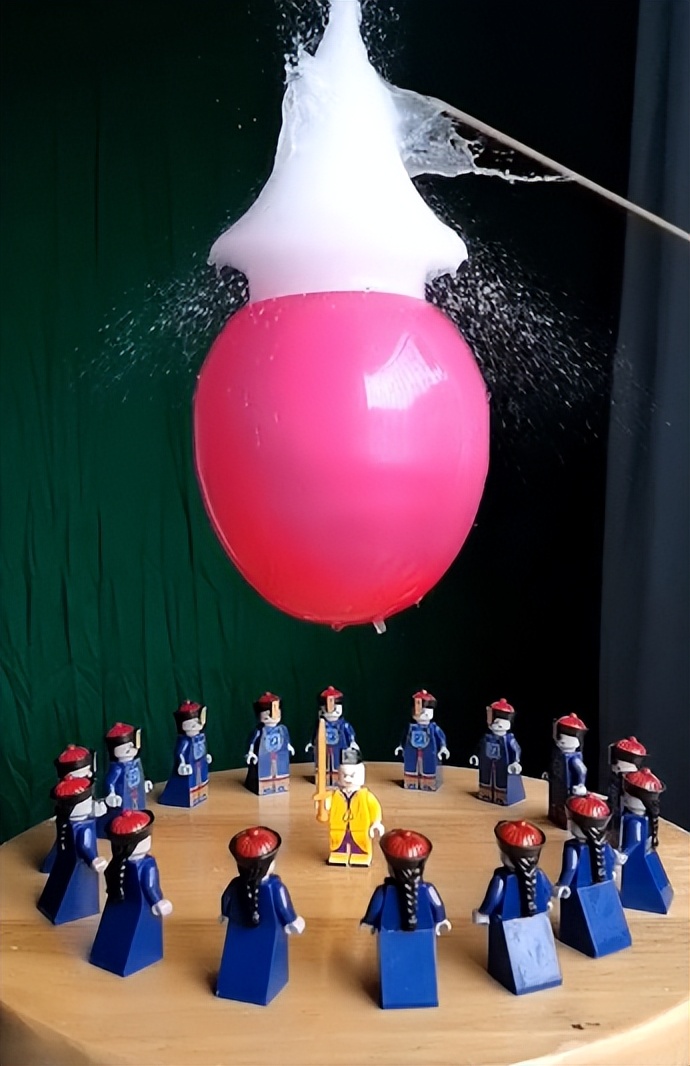 在抖音上最火的魔术师,魔术师水上漫步视频