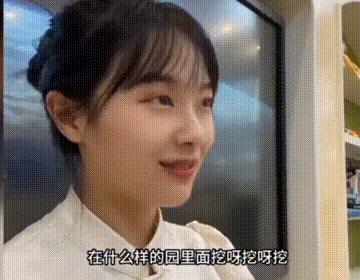 挖呀挖黄老师为什么走红,挖呀挖黄老师为啥会火