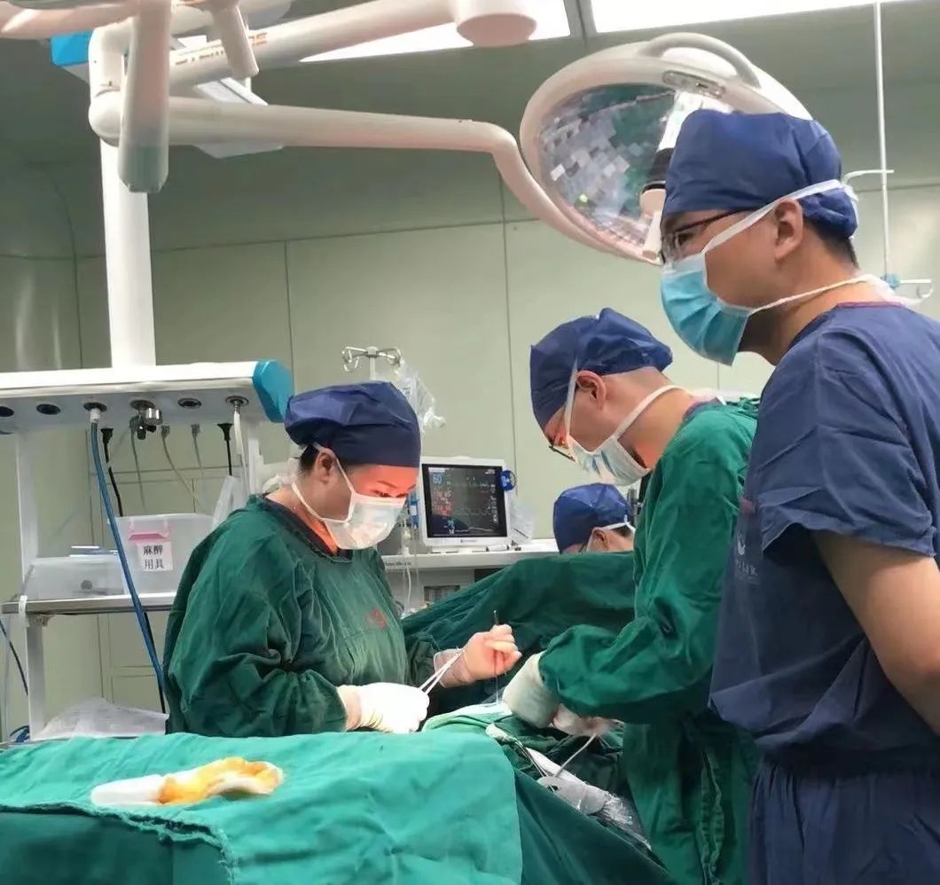 生死竞速，情暖人心——唐山市人民医院泌尿外一科春节期间“医”然坚守为患者健康保驾护航