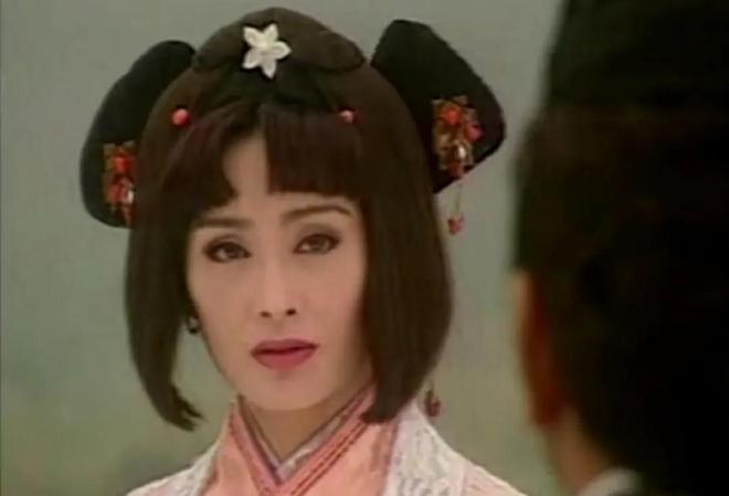 他也是一个美丽的西施，对比香港、台湾和大陆的最美版本，更美的