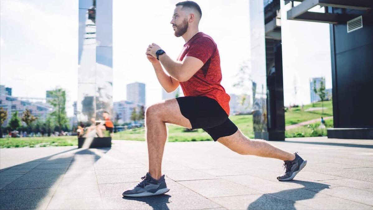 崴脚导致韧带断裂还能走路吗,崴脚韧带断裂脚会肿吗