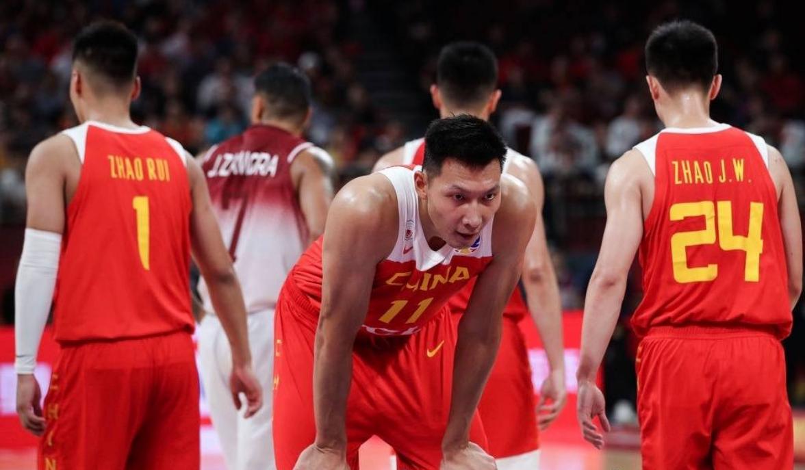 易建联妻子荆灵简历,易建联和荆灵结婚的视频