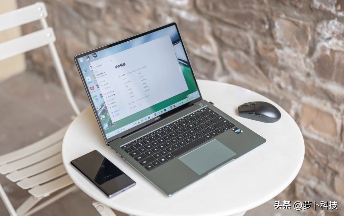 华为matebook14s2022款外观及插口,华为matebook14s2022款深空灰