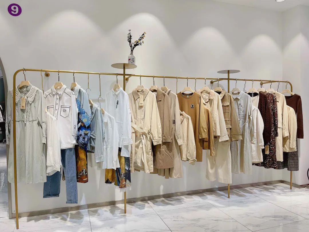 云上写生连衣裙新款,云上写生长袖蕾丝领连衣裙