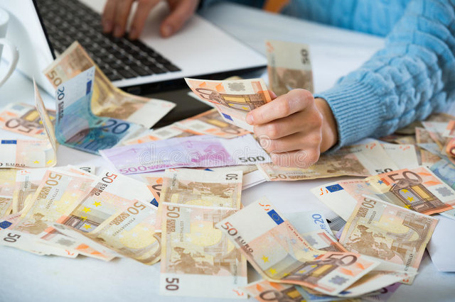 单篇收入2700多，真实普通人在头条写作，经常出爆款，快学