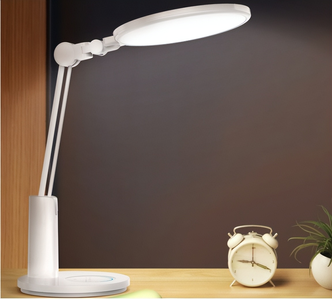 专业台灯和学生台灯,孩子用的台灯哪个牌子好