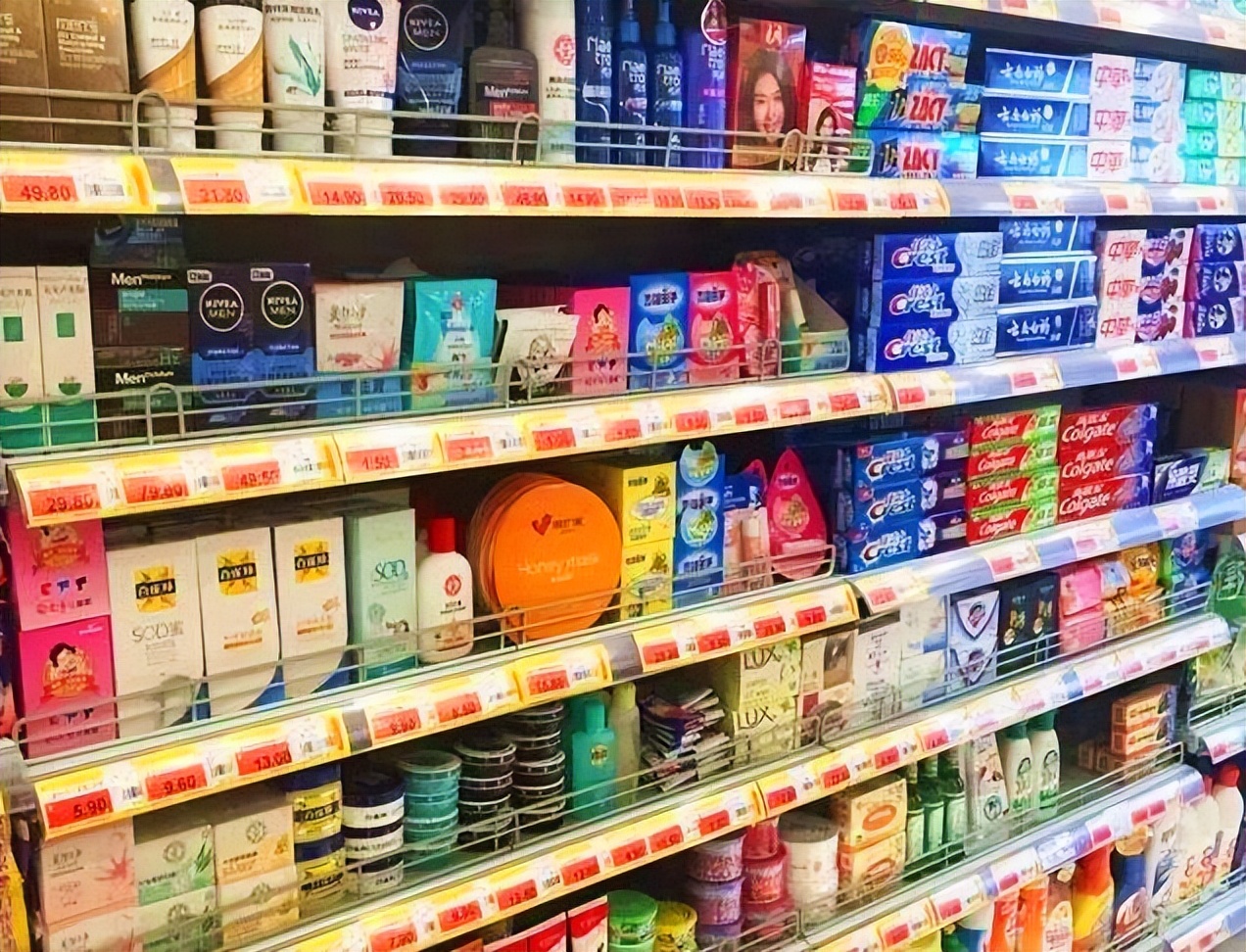 包装巨丑但是好吃的国货零食,包装越丑越好用的国货硫磺皂