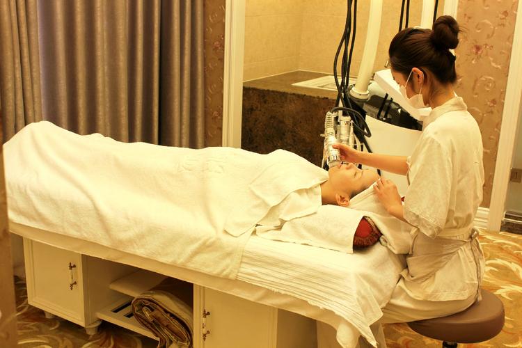 中国最挣钱的4大行业有哪些,中国最暴利的5大行业是什么