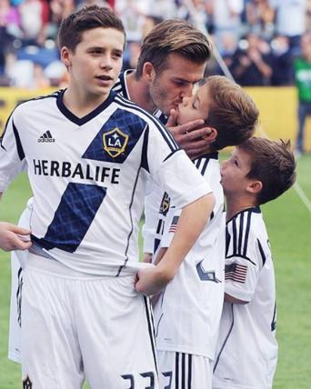 贝克汉姆家族成员近照,贝克汉姆21岁大儿子成豪门女婿