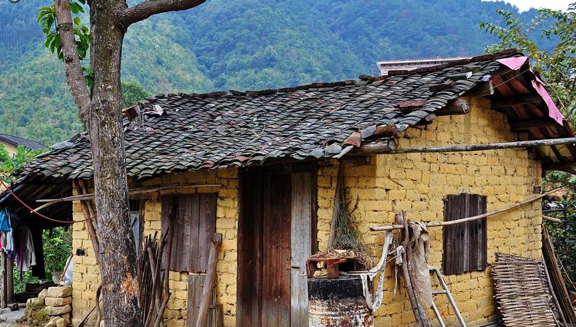 民间故事木匠给寡妇修床,民间故事木匠给娘子修床