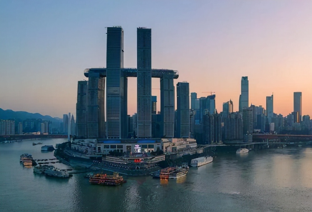 世界首座横向摩天大楼在重庆开建,重庆最高摩天大楼