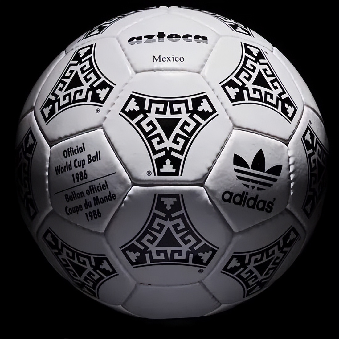 阿迪达斯为梅西定制的球鞋,阿迪达斯世界杯4号足球