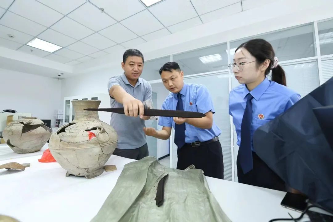 举报盗墓有奖励吗,深夜盗墓被举报