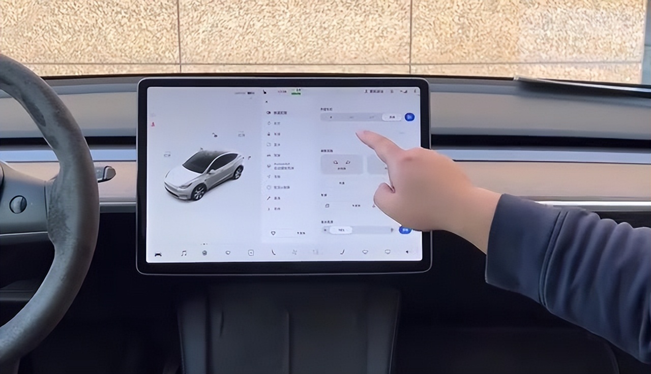 买车看车机吗,买车注重动力还是科技感